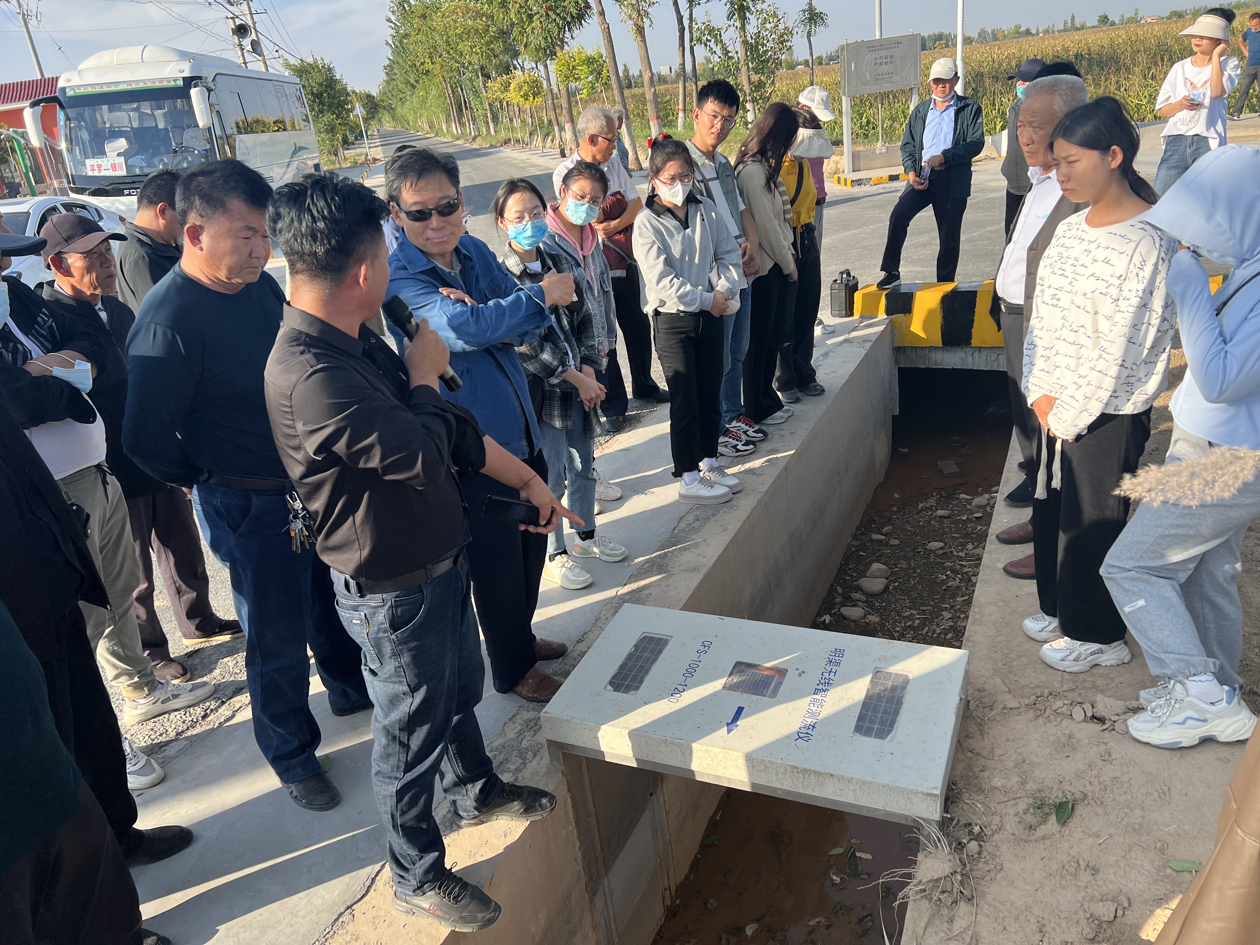 集中参观 (14).jpg